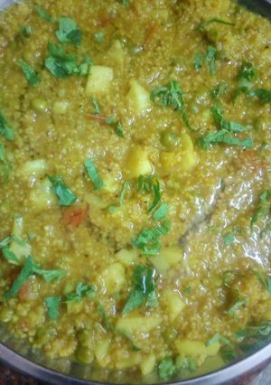 A picture of Oats veg daliya.