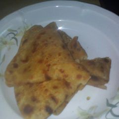 A picture of Carrot and onion chapati.