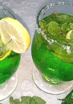 A picture of Green ice soda💚گرین آٸس سوڈا💚.