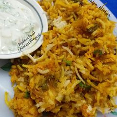 A picture of Hyderabadi Chicken Biryani Restaurant Style.