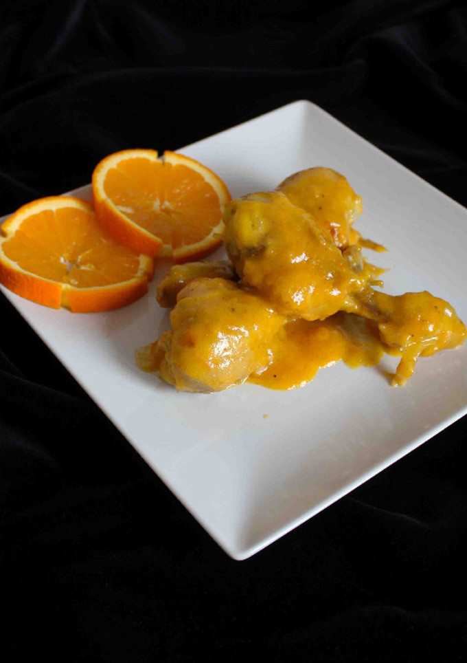 Una foto de Muslos de pollo a la naranja