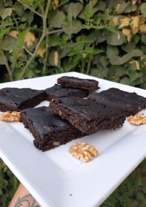 Una foto de Brownie vegano de chocolate