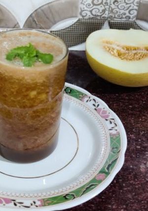 A picture of Muskmelon juice.
