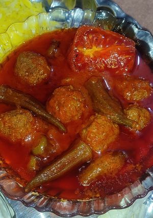 عکسی از دستور خورشت بامیه و گوشت قلقلی