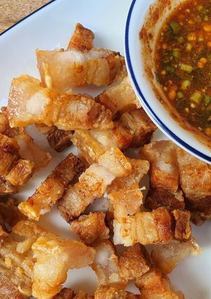 รูปของ หมูกรอบหม้ออบลมร้อน