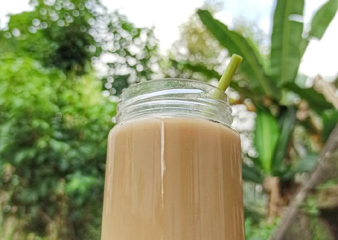 Cara Gampang Menyiapkan 141. Wedang SuJaRe (susu jahe serai teh) Anti
Gagal