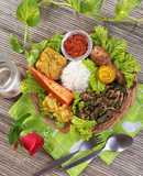 Resep nasi rames lezat mudah lengkap dengan lauknya