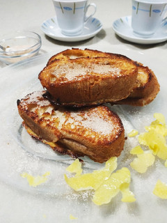 Una foto de Torrijas de semana Santa horneadas