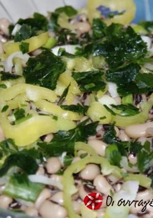 A picture of Salad with black-eyed peas.