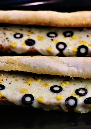 A picture of French Bread Pizza Sandwich.