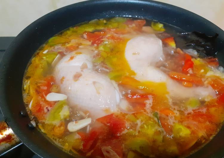 Garang asem ayam pakai tomat