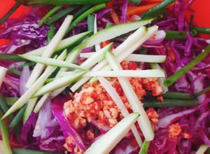 Hình của món Gỏi bắp cải tím siêu ngon.