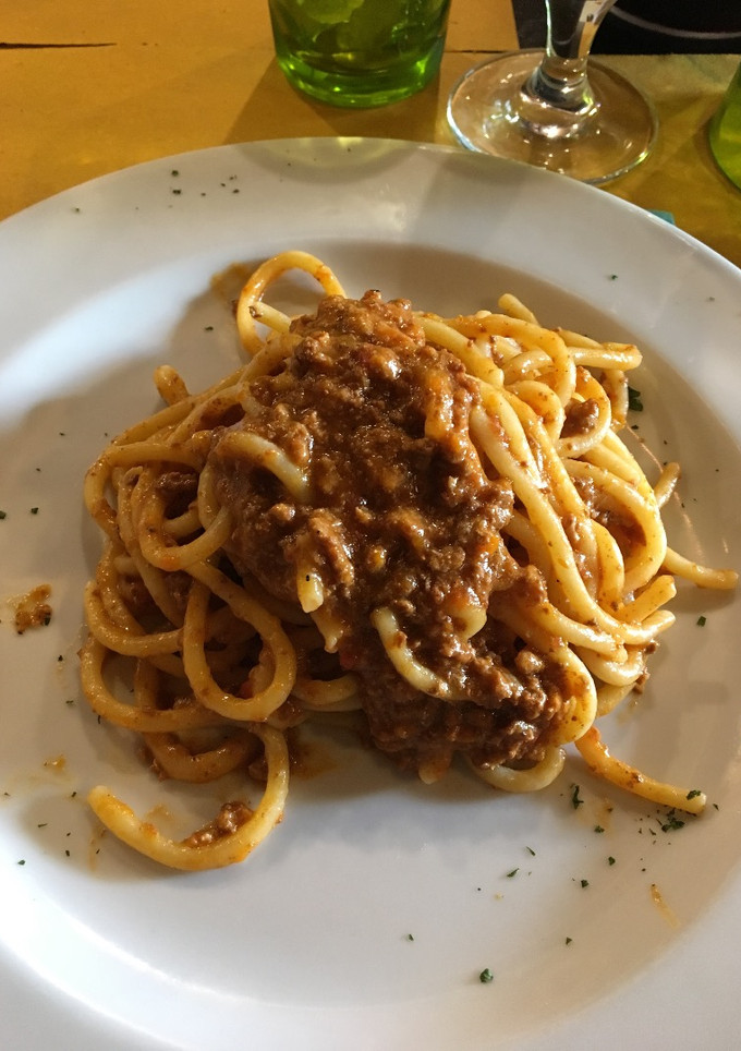 Una foto de Tallarines con ragú de ternera🐄