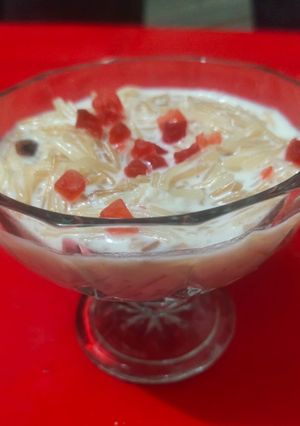 सेवइयां खीर (seviyan kheer recipe in Hindi) रेसिपी मुख्य फोटो