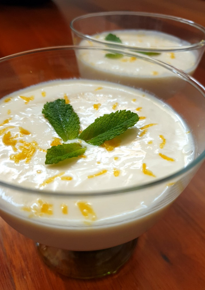 Una foto de Mousse de limón súper rápido