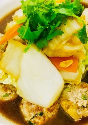 Fa Fa~ 延伸上一道  紅燒 獅子頭～ 的食譜成品照片