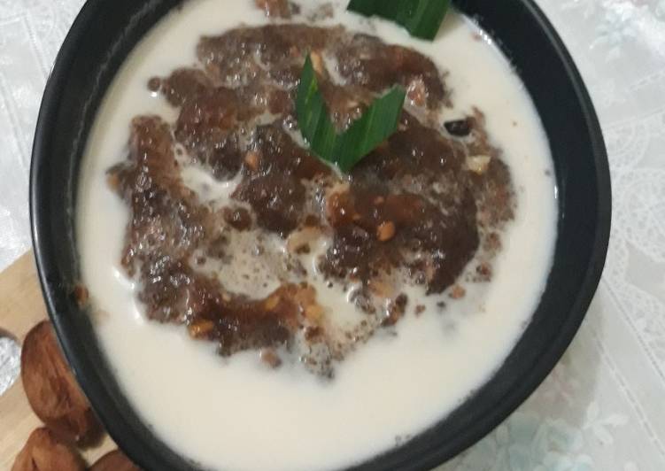 Bubur Sagu Ambon Kenari Siram Krimer