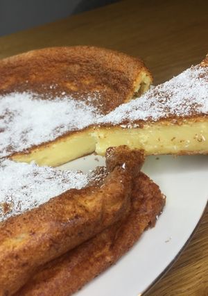 Une photo de Gâteau au yaourt crémeux et léger sans gluten