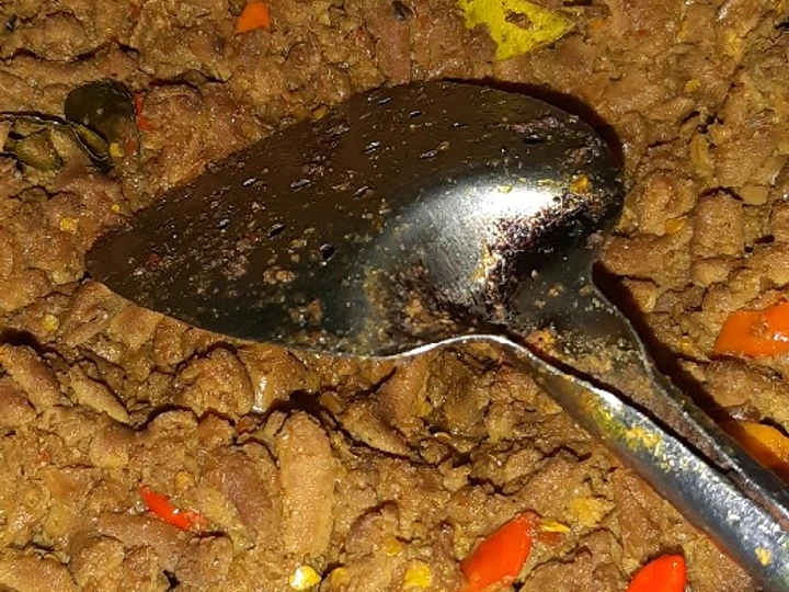 Cara Mudah Menyiapkan Resep Usus mercon bumbu kuning yang Bisa Manjain Lidah Anti Ribet, Bikin Ngiler