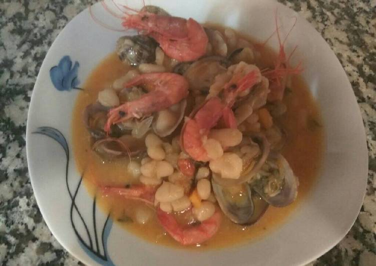 Alubias con almejas y gambas