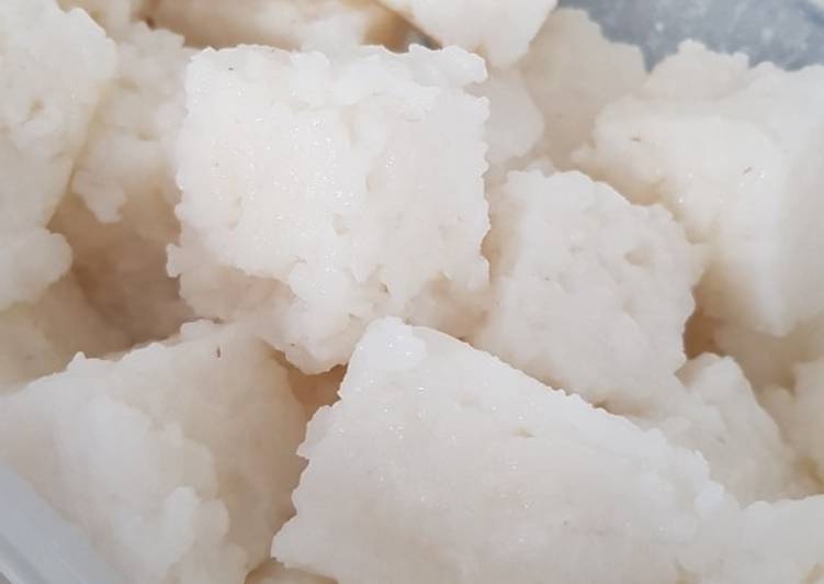 Langkah Mudah untuk Menyiapkan Lontong rice cooker Anti Gagal
