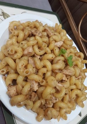 A picture of Five ingredients chicken tikka pasta.
