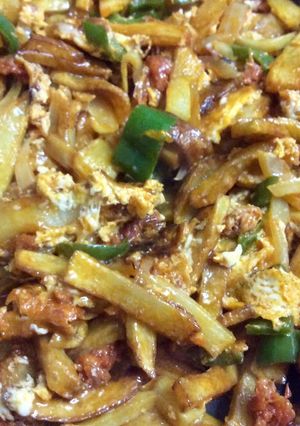 Foto principal de Revuelto de papas con chorizo 🐖🥔