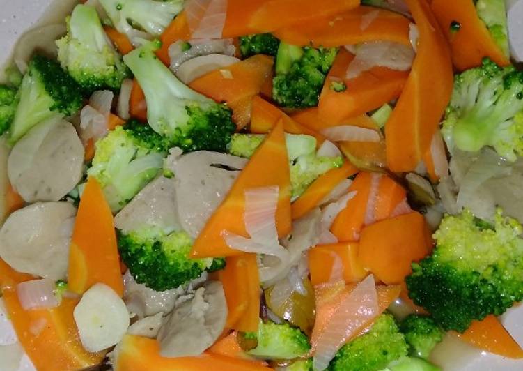 Tumis sayur brokoli wortel dan bakso