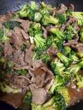 Bistec con brócoli