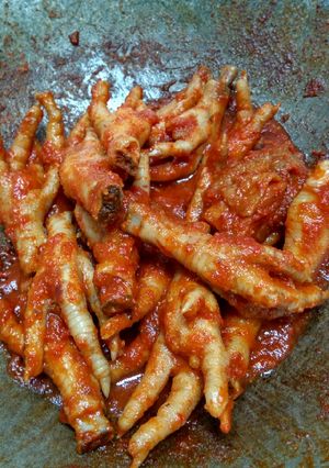 Foto resep Ceker extra pedes ndowerr😵😵