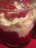 Mousse de chocolate blanco con frambuesas