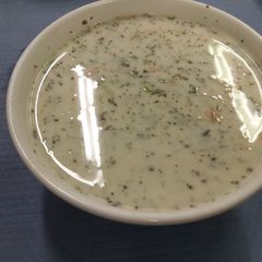 A picture of Beurre blanc sauce.