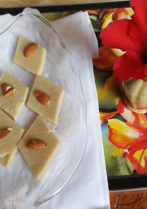 A picture of Kaju Katli.