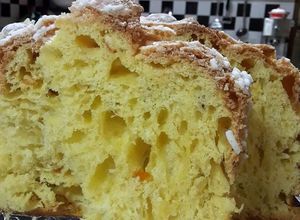 Foto di Colomba con pasta vecchia