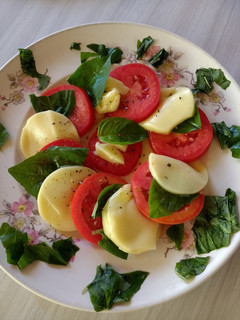 Una foto de Ensalada caprese