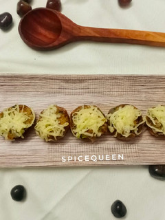 સ્ટફ્ડ મશરૂમ (Stuffed Mushroom recipe in Gujarati) રેસીપી મુખ્ય ફોટો