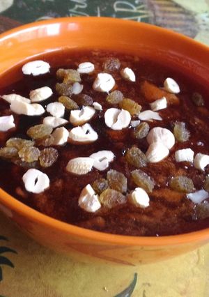 A picture of Shahi tamarind chutney.