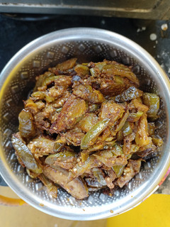 எண்ணெய் கத்திரிக்காய் மசால் (Ennei kathirikkai masal recipe in tamil) செய்முறை முக்கிய புகைப்படம்