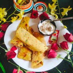 A picture of Rice flour paratha 😋😋😋🥰 masala Rice paratha 😋.