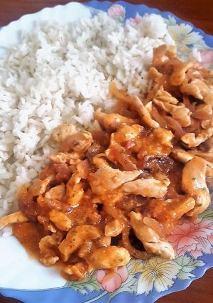 Joghurtos lilahagymás csirkemell filé recept fotója
