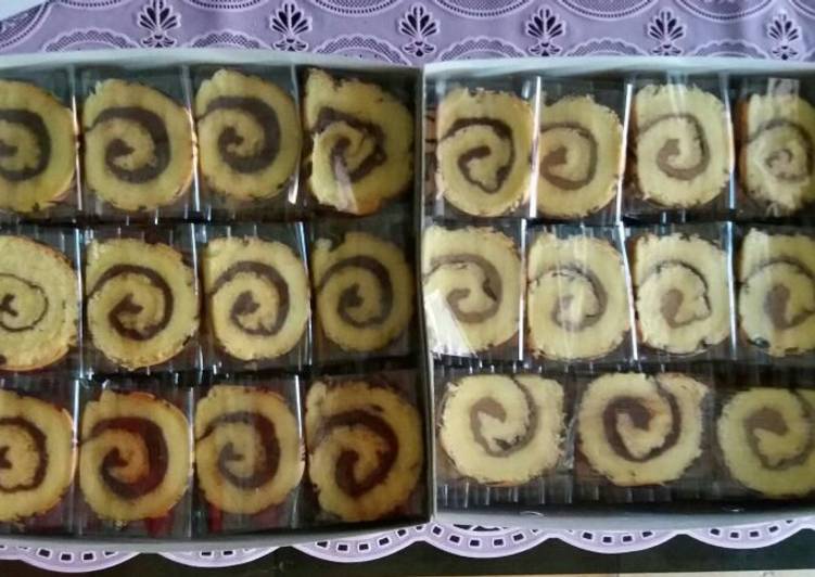 Bolu gulung simple enak lembuut yummy😍😘