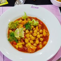 A picture of Vegan Spanish Chickpeas Soup.