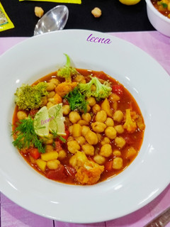 A picture of Vegan Spanish Chickpeas Soup.