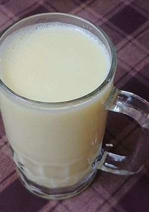 Hình của món SỮA hạnh nhân-đậu xanh-bí đỏ.