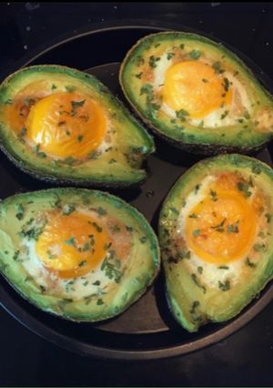 Hình của món Avocado egg boat.