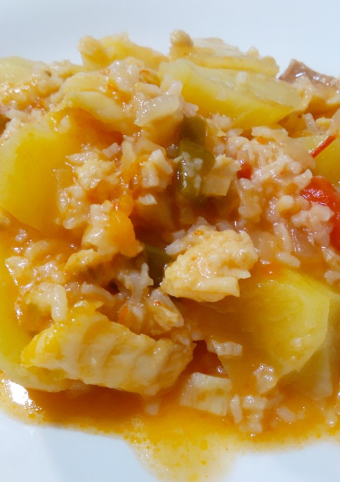 Una foto de Arroz con patatas y bacalao