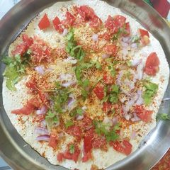 A picture of Masala papad.