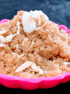 લાપસી (lapsi recipe in Gujarati) રેસીપી મુખ્ય ફોટો