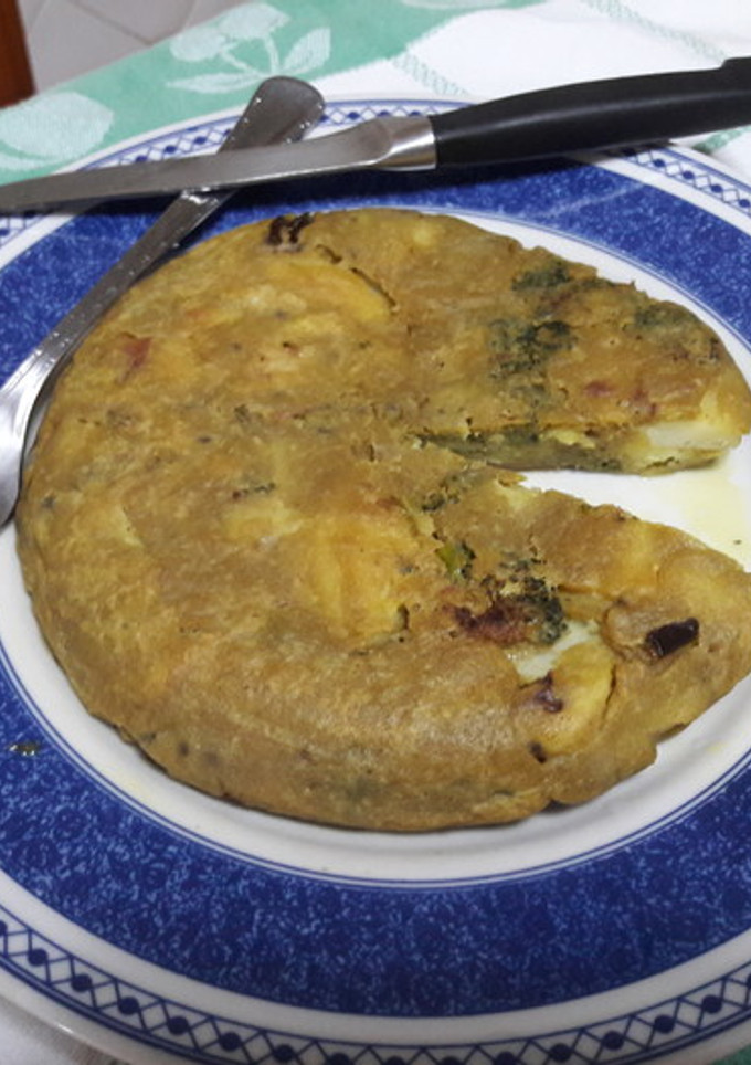 Una foto de 🇪🇸 Tortilla "española" de trigo sarraceno y patata vegana 🍳