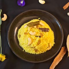 A picture of Basanti Pulao/Mishti Pulao.